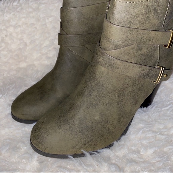🚨“Booties Charlotte Russe rusted army green”🚨 - Picture 5 of 8